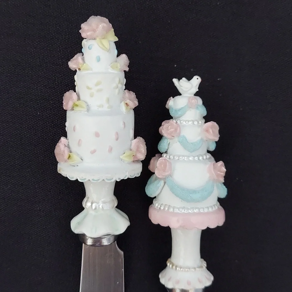Boston Warehouse Pastel Cake-Themed Spreaders Set, Stainless Steel, Like New